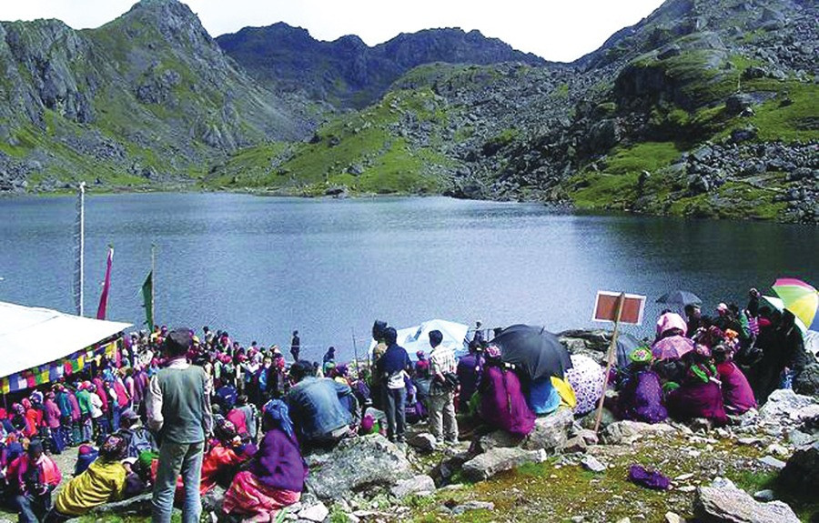 जनै पूर्णिमामा लाग्ने गाेसाइँकुण्ड मेलाको सम्पूर्ण तयारी पूरा, पहिलोपटक बिजुली बालियो