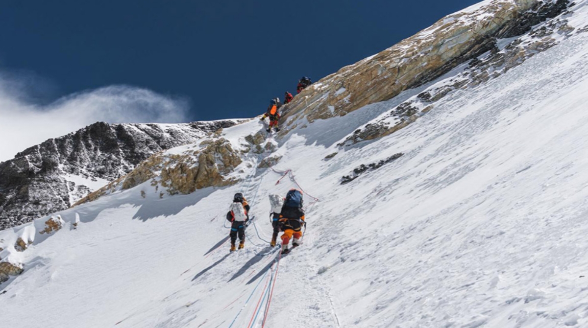 हिमाल आरोहणका लागि ११८१ जनालाई अनुमति, एक अर्ब २५ करोड राजश्व संकलन