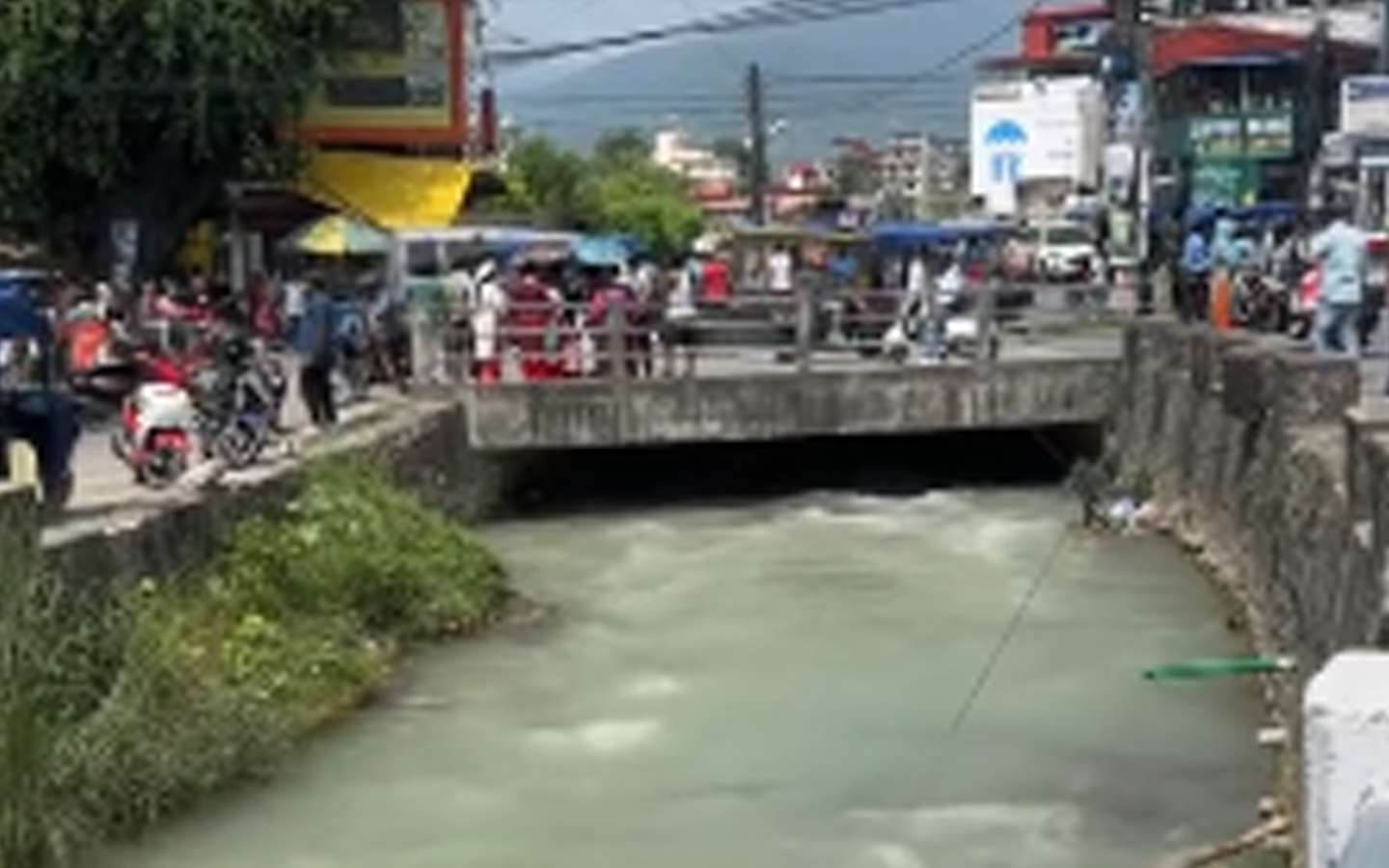 बुटवलको सोह्र छत्तिस कुलोमा खसेर ४ वर्षीया बालिकाको मृत्यु