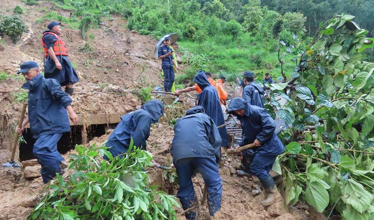 बाढी, पहिरो लगायतका विपद्‍मा परी हालसम्म २०३ जनाको मृत्यु