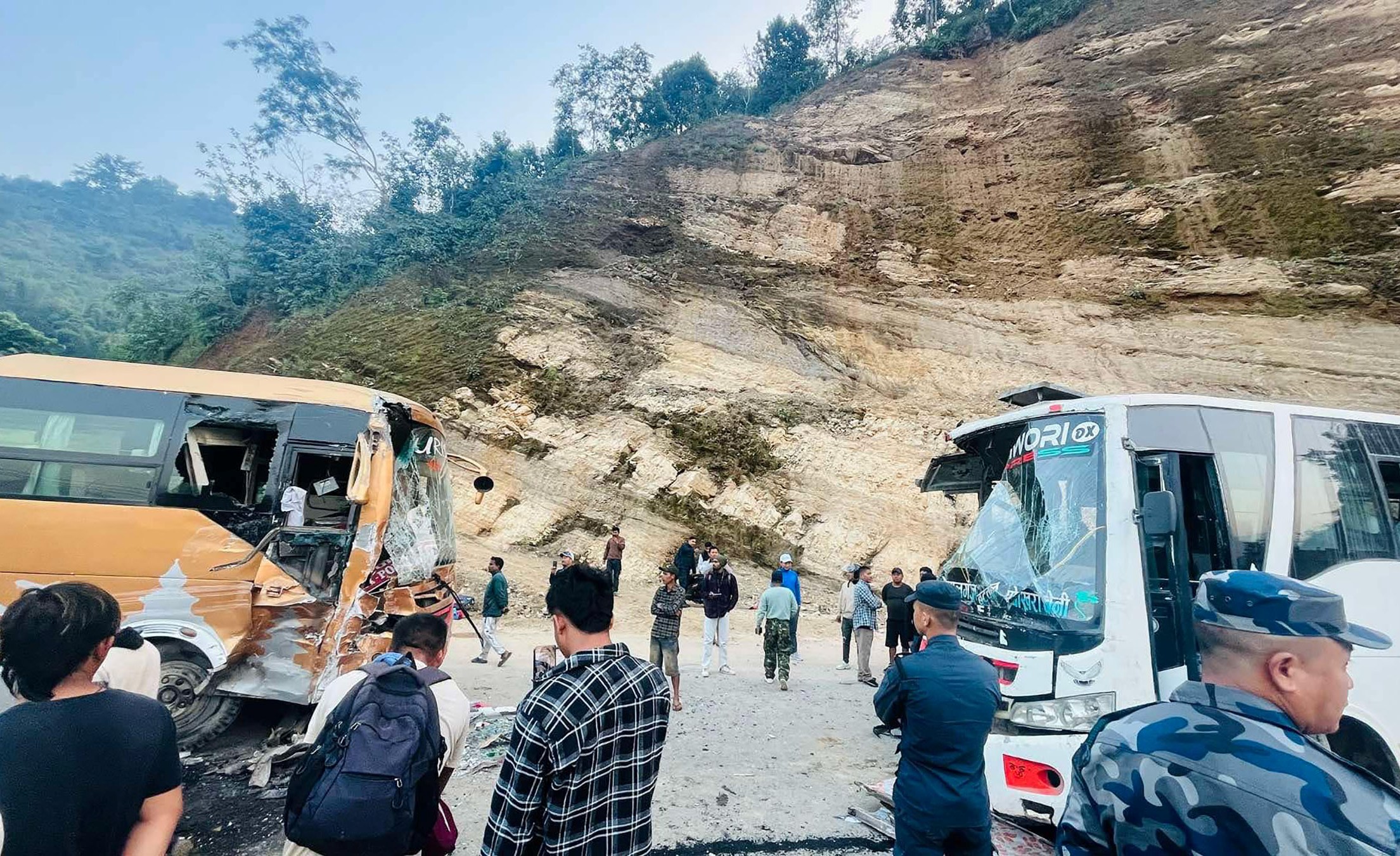 बस दुर्घटनामा घाइते भएका बस चालक काे मृत्यु