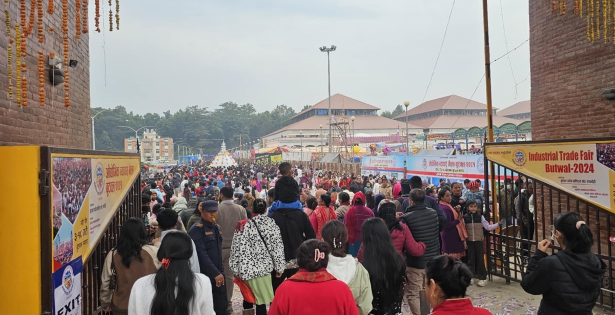 बुटवल मेलाको १० औं दिन : शनिबार दर्शकको थामिनसक्नु भिड (फोटोफिचर)