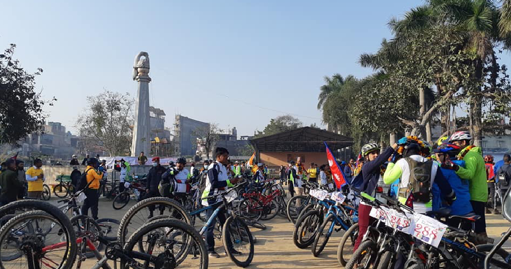 नेपालगञ्जबाट ‘टुर दि ठाकुरद्वारा’ साइकल यात्रा सुरु