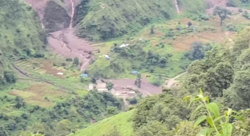 गोरखाको धार्चेमा पहिरोमा बेपत्ता पाँच जनाको अवस्था अझै अज्ञात