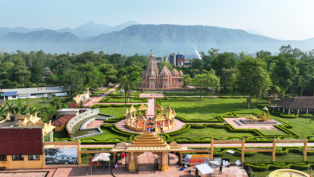 पर्यटन र पारिवारिक भ्रमणका लागि आदर्श गन्तव्य नवलपरासीकाे सिजी धाम (तस्विरहरू)