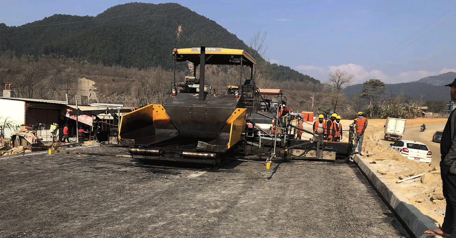 पोखरा जोड्ने तीन सडक स्तरोन्नति हुँदै