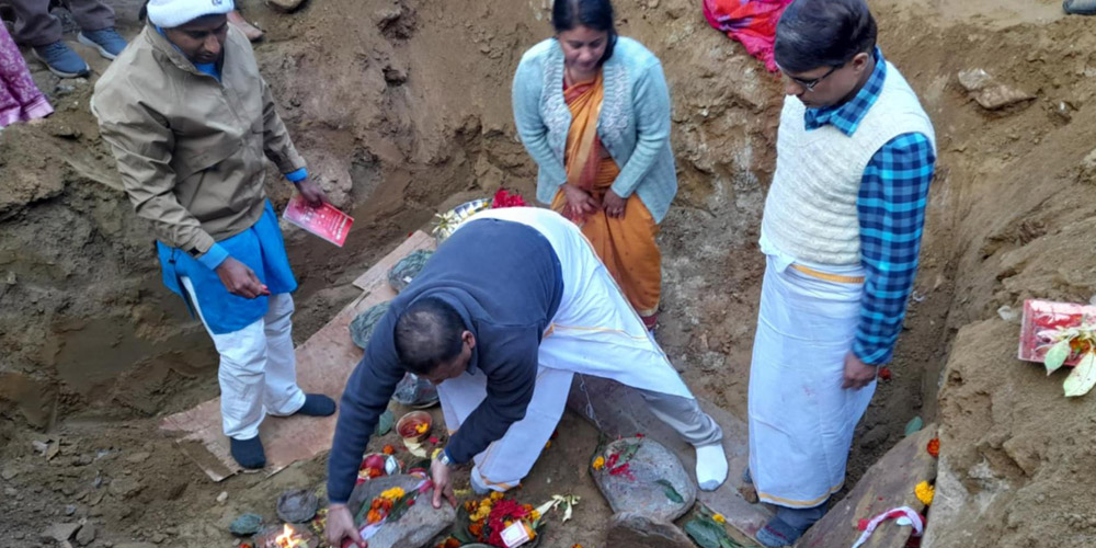 चौध करोडमा कुश्मा नगरपालिकाको भवन बन्दै