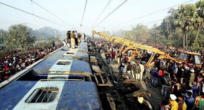 भारतमा रेल दुर्घटनामा छ जनाको मृत्यु