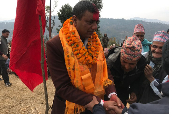 नेपाली कांग्रेसका पूर्व गाविस सचिव सहित नेकपा प्रवेश