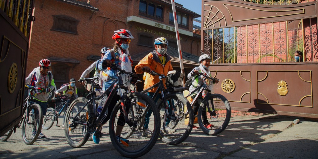 पर्यटन प्रवर्द्धनका लागि 'नेपाल साइकल यात्रा'