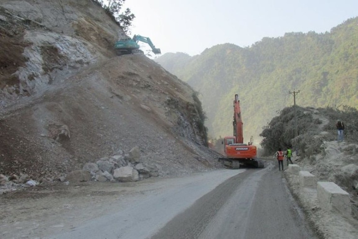 मुग्लिन नारायणगढ सडकको वैकल्पिक मार्ग खुलाउन दुई करोड ६९ लाख विनियोजन