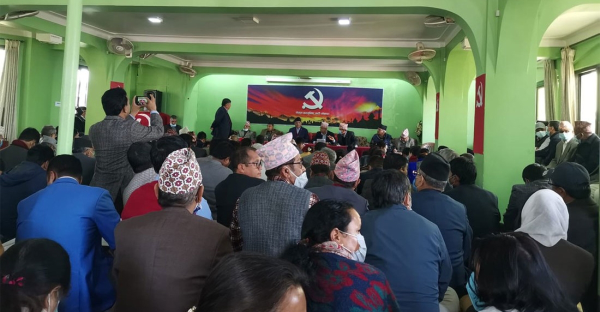 ओलीलाई दलको नेताबाट हटाउने प्रचण्ड-नेपाल समूहको निर्णय