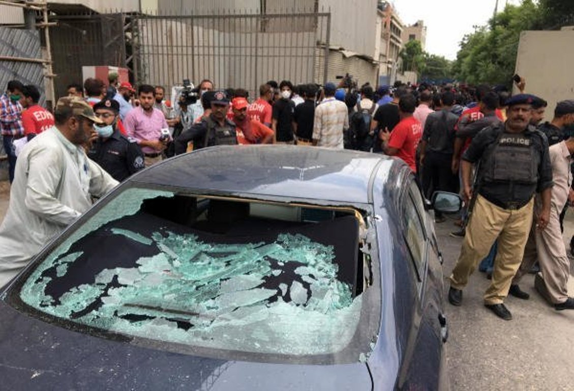 पाकिस्तानको सिन्धमा गोली चल्यो, ९ जनाको मृत्यु