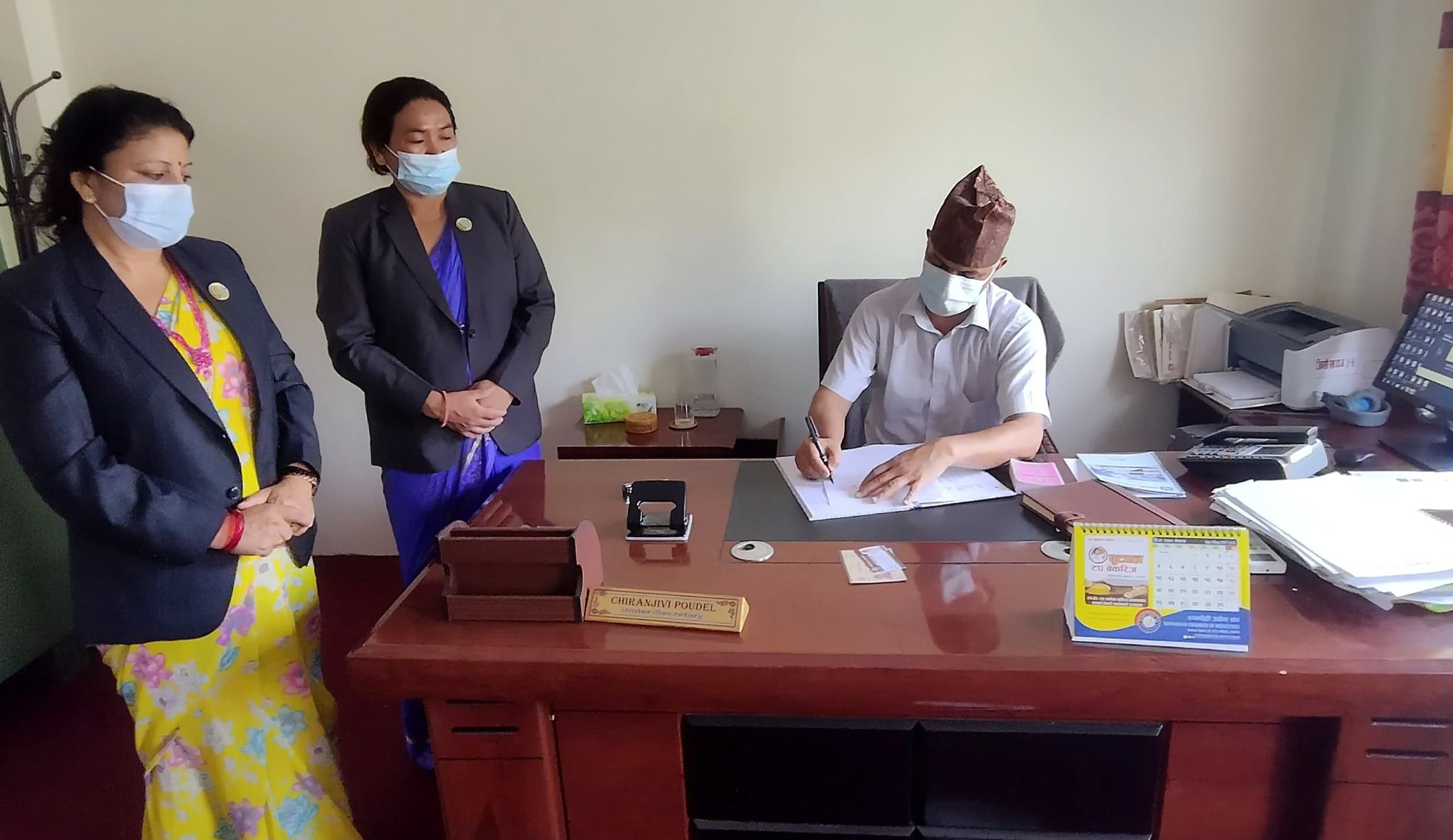 लुम्बिनीका प्रतिपक्ष गठबन्धनद्वारा मुख्यमन्त्री नियुक्तदेखि सांसद्हरुको हस्ताक्षरसहितका कागजपत्र माग