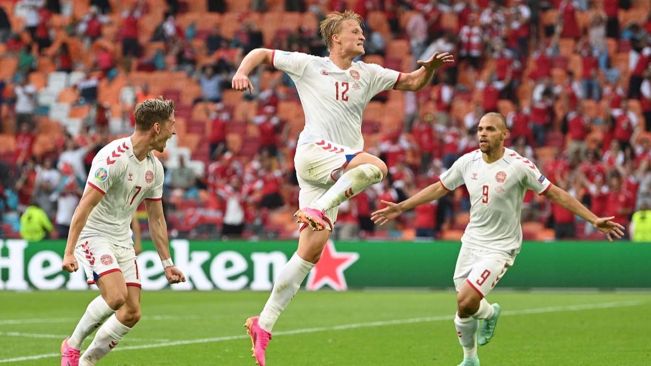 युरोकप : डेनमार्क क्वाटरफाइनलमा, वेल्स ४ गोलले पराजीत