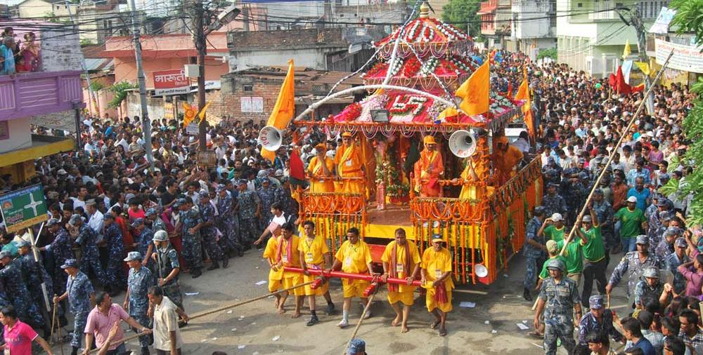 विराटनगरको भव्य राधाकृष्ण रथयात्रा यसपटक पनि खटयात्रामा