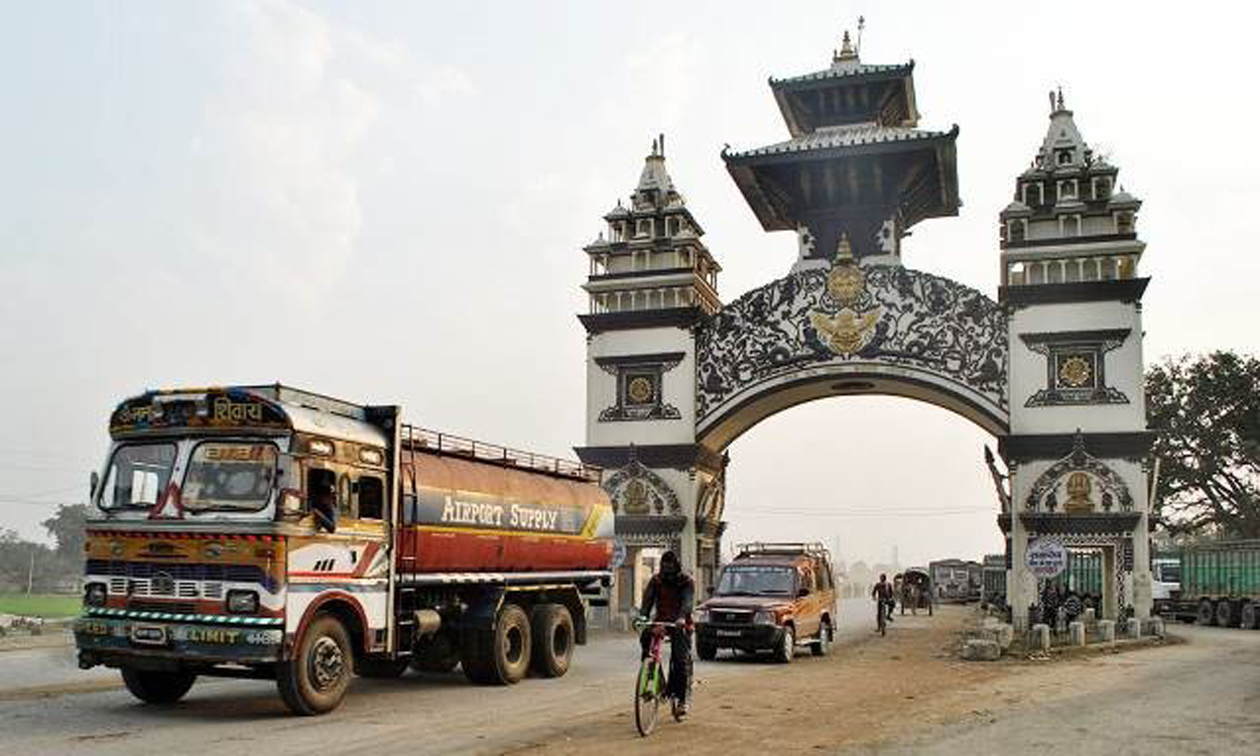 २ तिहाइले बढ्यो वीरगञ्ज नाकाबाट वैदेशिक व्यापार