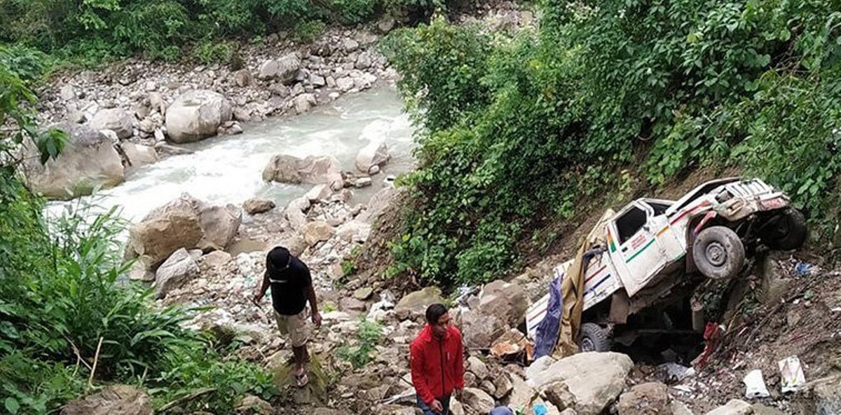 पोखरामा जीप दुर्घटना, आठ जनाको मृत्यु