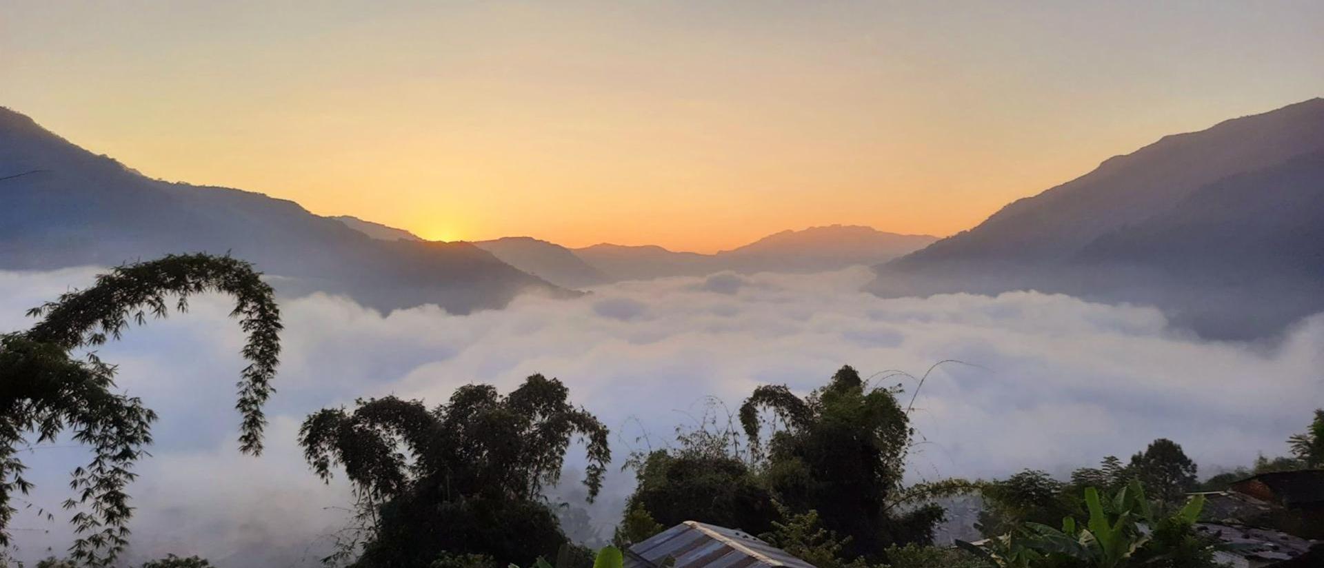 कुहिरो र सूर्योदय
