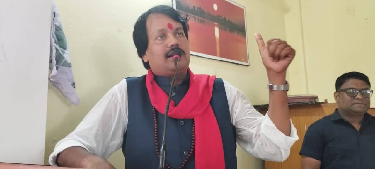 मधेसी जनताको  हक र अधिकारकाे लागि निरन्तर संघर्ष : डा. सि.के राउत