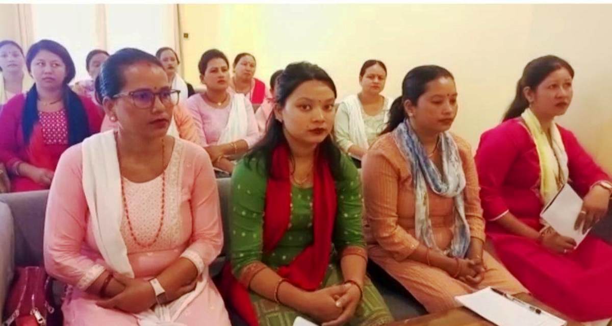 दलित महिला जनप्रतिनिधिको लागि क्षमता विकास तालिम पछि प्रतिवेदन लेख्न सक्षम