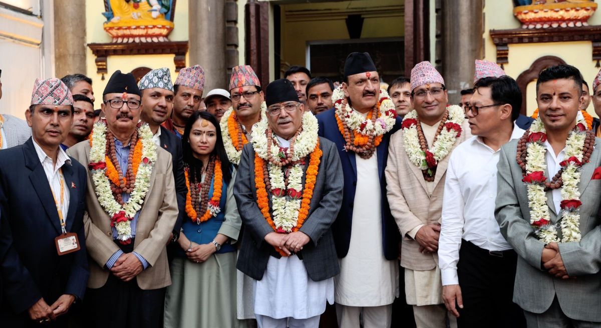 प्रचण्डको पशुपति दर्शनमाथी बाबुरामको टिप्पणीः राजनीतिक प्रेरित
