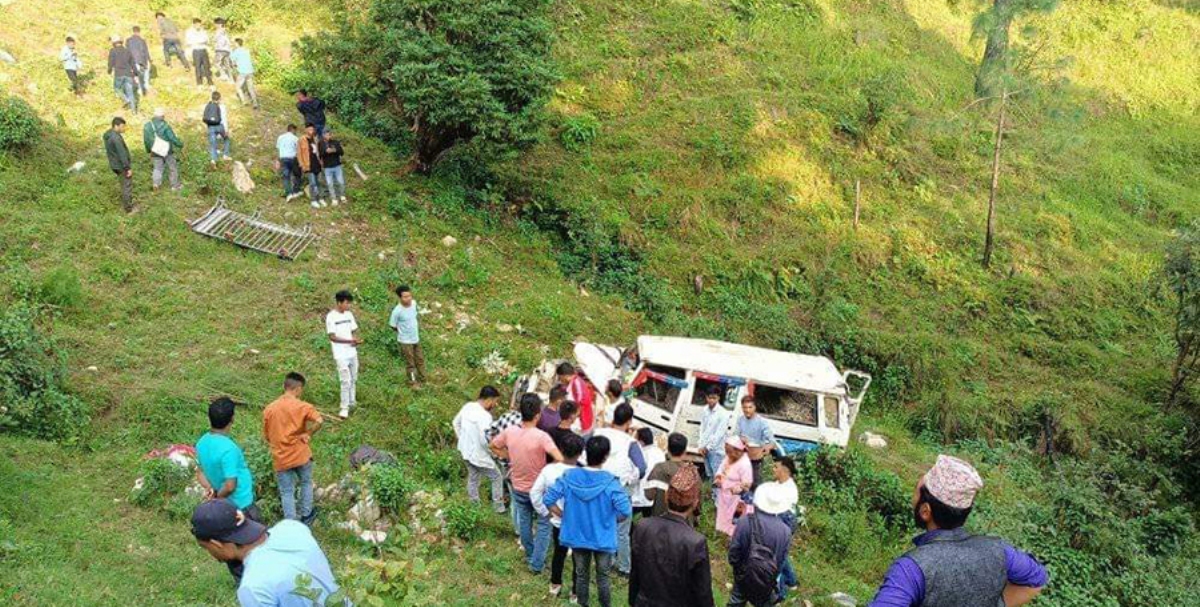 सल्यानमा जिप दुर्घटना : २ जनाको मृत्यु १७ घाइते