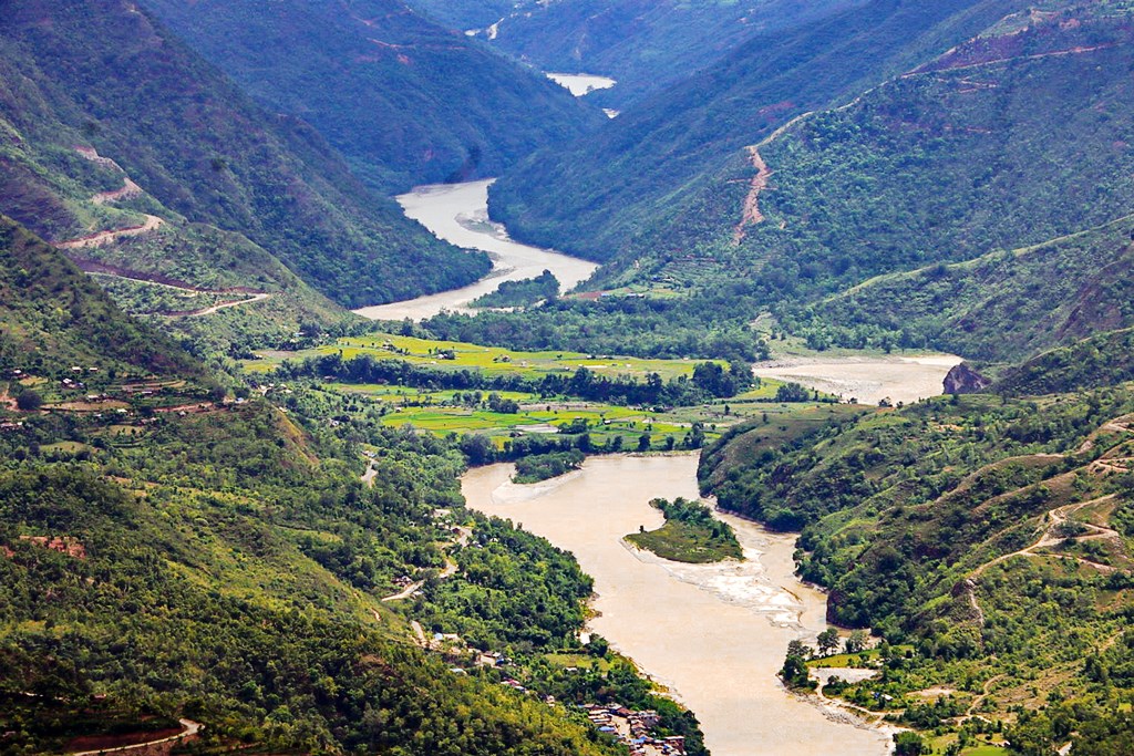 अरुण तेस्रो आयोजनाको विद्युत् गृहस्थल र प्रवेशमार्ग ६ दिनदेखि बन्द