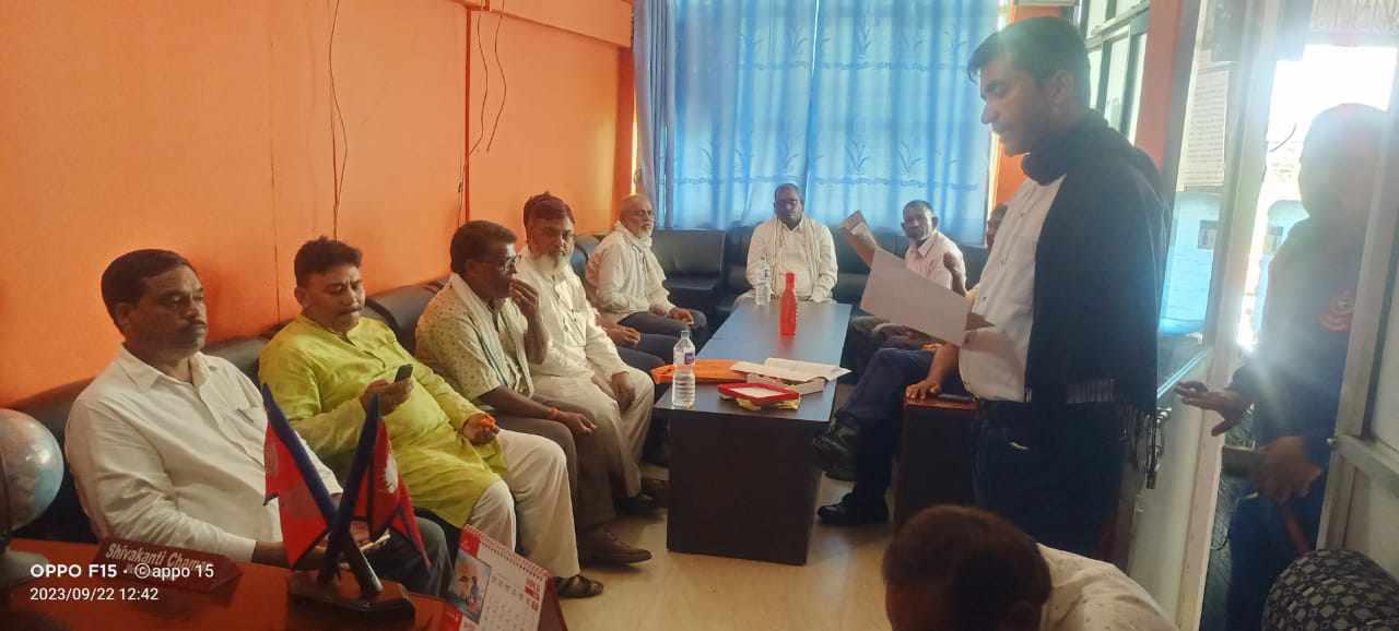 विषादीयुक्त केमिकलबाट स्थानीय बासीको स्वास्थ्यमा समस्या भएको भन्दै उद्योग बन्द गर्न माग