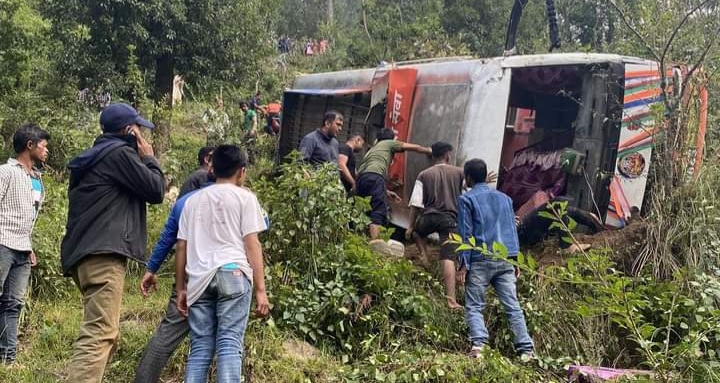 सल्यान बस दुर्घटना अपडेट : मृतक दुबै जनाको सनाखत