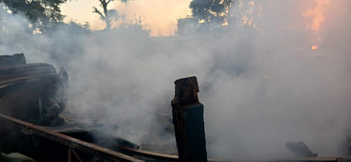 धनगढीमा भिषण आगलागी, अस्पतालसहित ८ वटा पसलमा क्षति